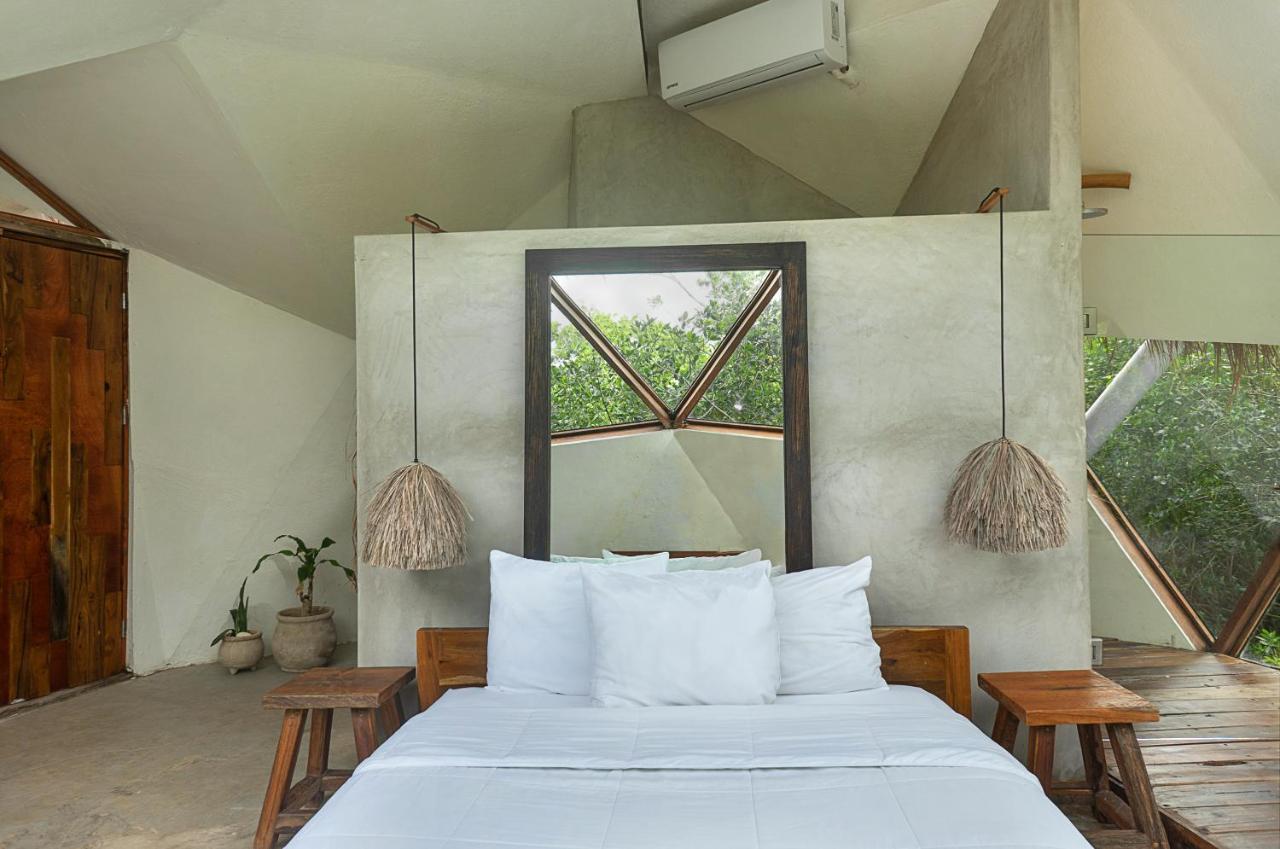 Mamasan Treehouses & Cabins تولوم المظهر الخارجي الصورة